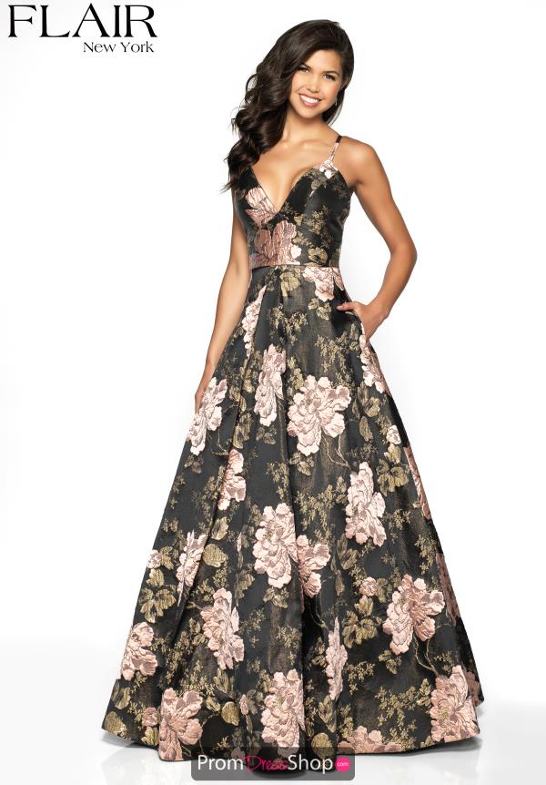 Flair A Line Sweetheart Dress 19097