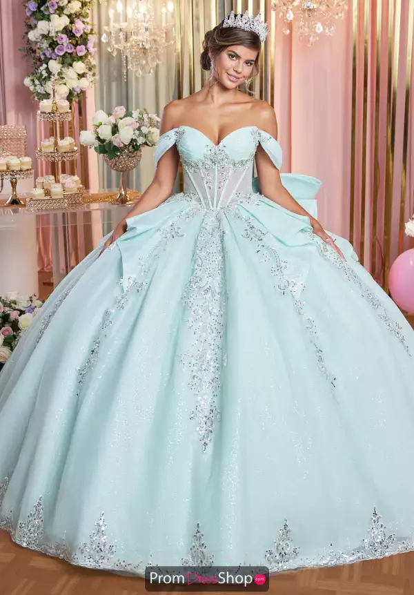 Vizcaya Quinceanera 89511