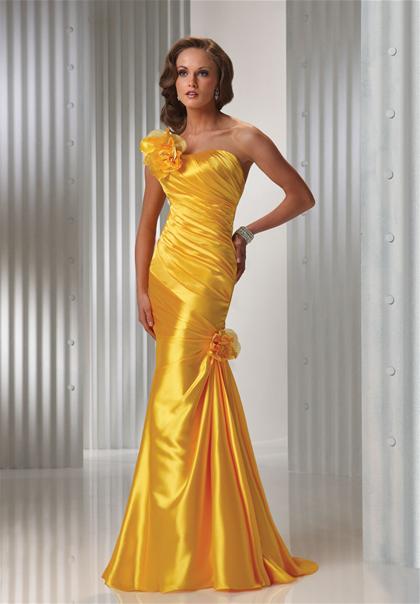 Flirt P2402 at Prom Dress Shop 