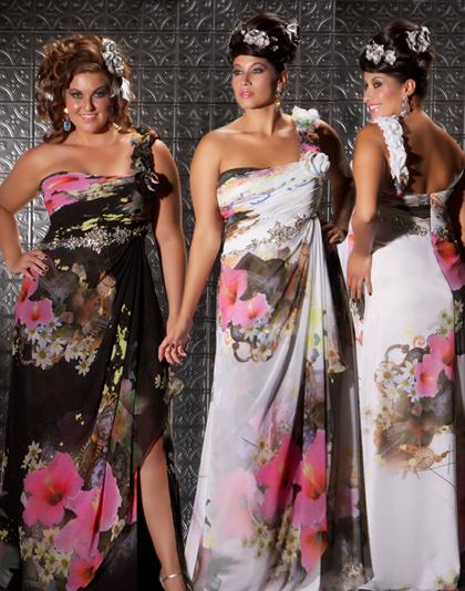 Fabulouss Plus Size 2034F at Prom Dress Shop 