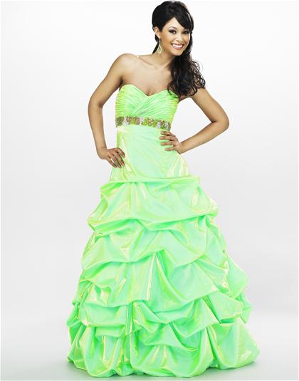 Cire' P149 at Prom Dress Shop