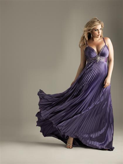 Night Moves 6106W at Prom Dress Shop 
