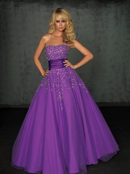 Night Moves 6026 at Prom Dress Shop 