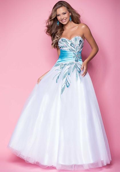 Blush 5207 at Prom Dress Shop