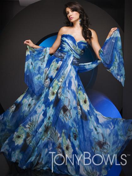 Tony Bowls Evenings TBE11082 at Prom Dress Shop 