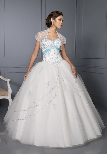 Vizcaya 86081 at Prom Dress Shop 
