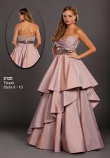 WOW 5135.  Available in Taupe