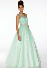 MacDuggal 85079H.  Available in Mint