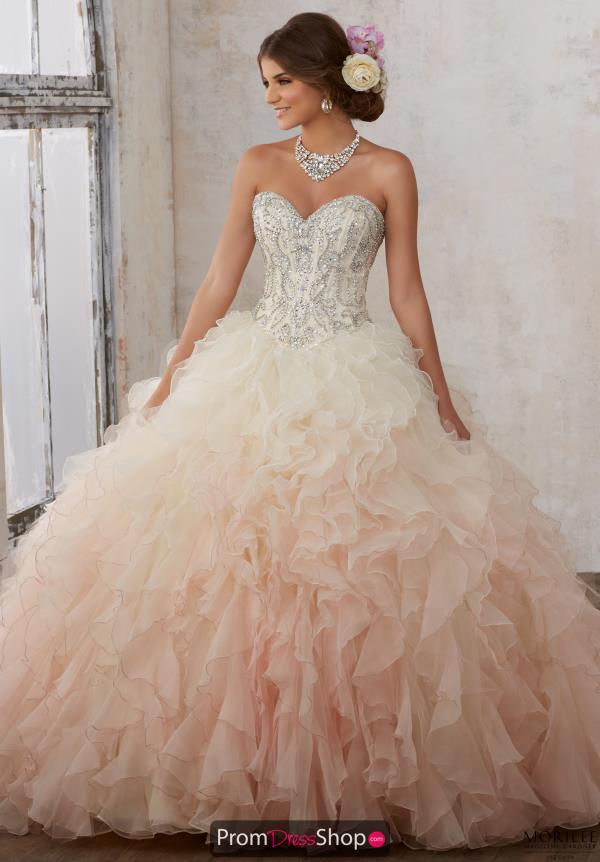 sweetheart neckline ball gown