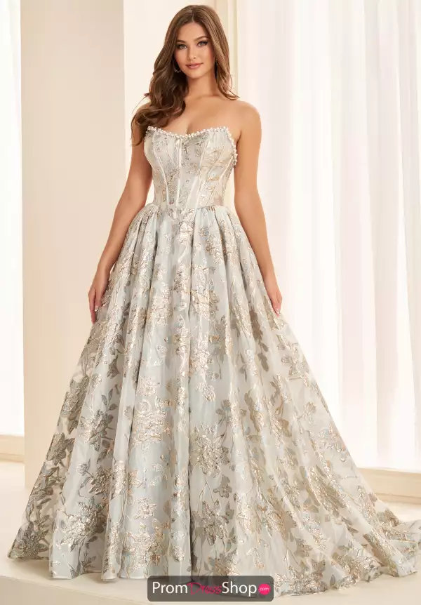 Ellie Wilde EW38066